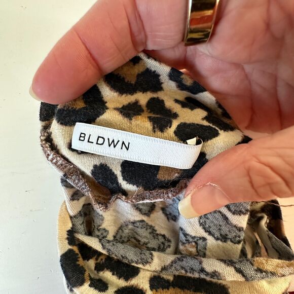 BLDWN Tan and Black Cheetah Knit Print Long Sleeve Mock Neck Fitted Knit Top S - Picture 8 of 10